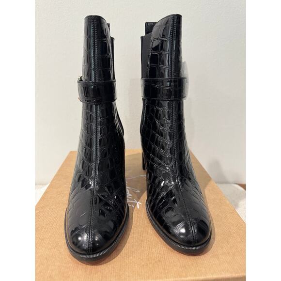 CHRISTIAN LOUBOUTIN
Cl Chelsea Booty Leather Boots 70 In Black 37.5 - Picture 8 of 9